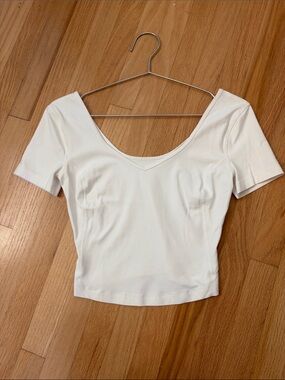 lululemon athletica White Scoop Neck Short Sleeve Top